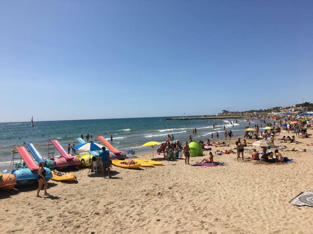 Sunny Flat In Sitges 30 Seconds To Beach, Balcony & Sea Views! Exteriér fotografie